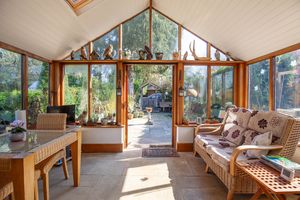Garden Room- click for photo gallery